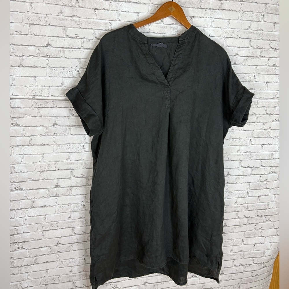 Lagenlook Grade and Gather Black Folded Sleeve Linen Tunic - Picture 2 of 4